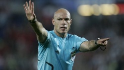 Howard Webb - Referees At Work