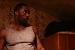 Idris Elba spielt Malcolm Gray - Legacy